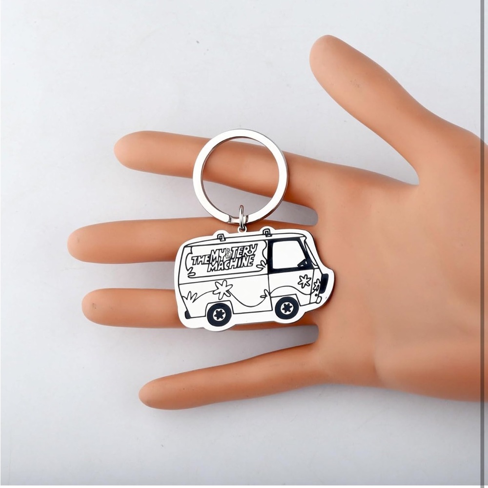 Scooby Doo Mystery Machine Keychain - Picture 7 of 7